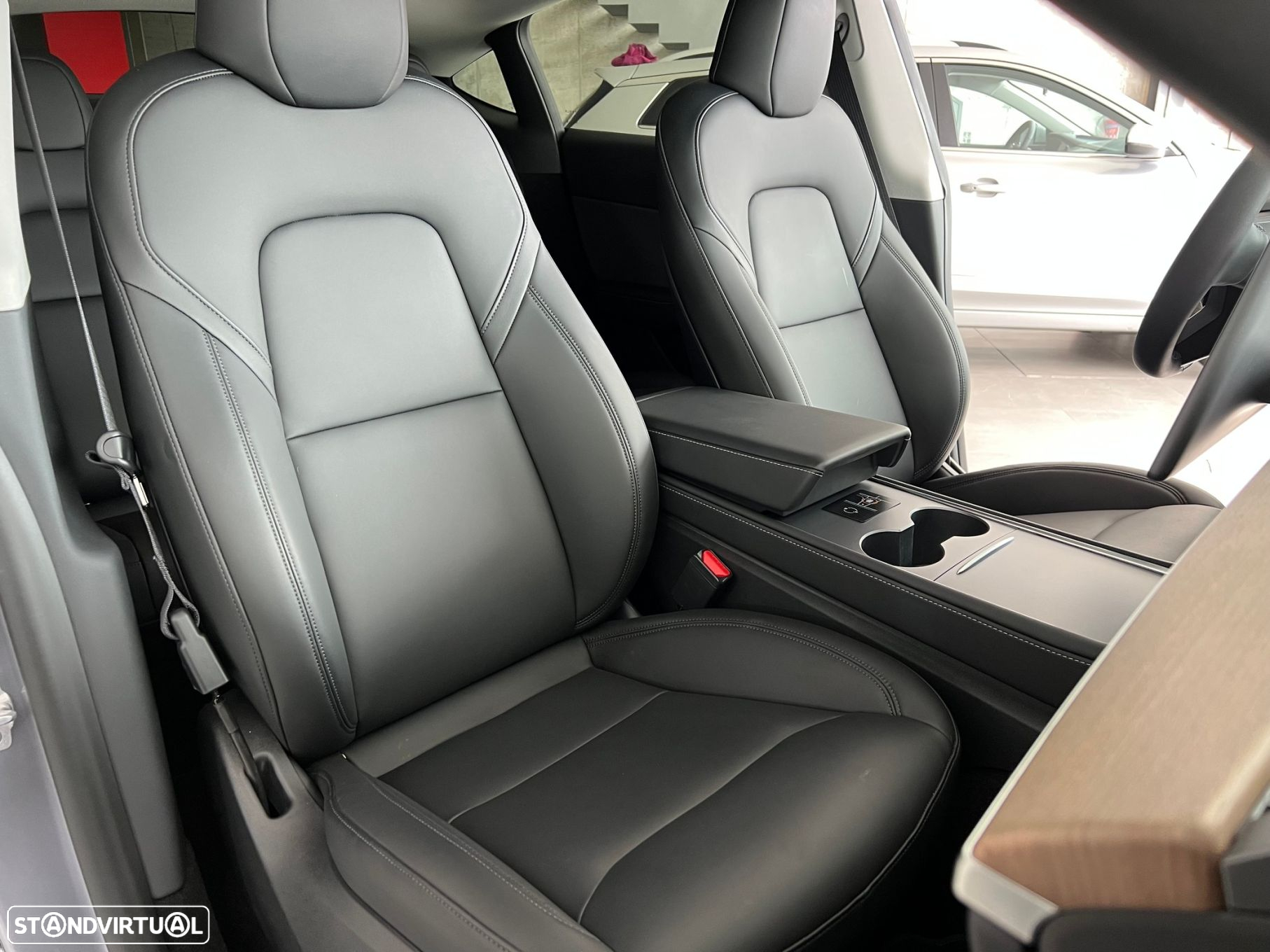 Tesla Model Y Long Range Tração Traseira - 27