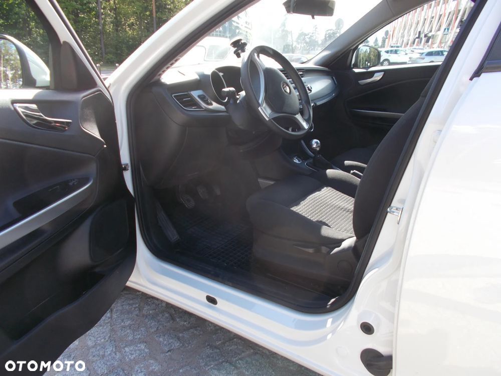 Alfa Romeo Giulietta - 13