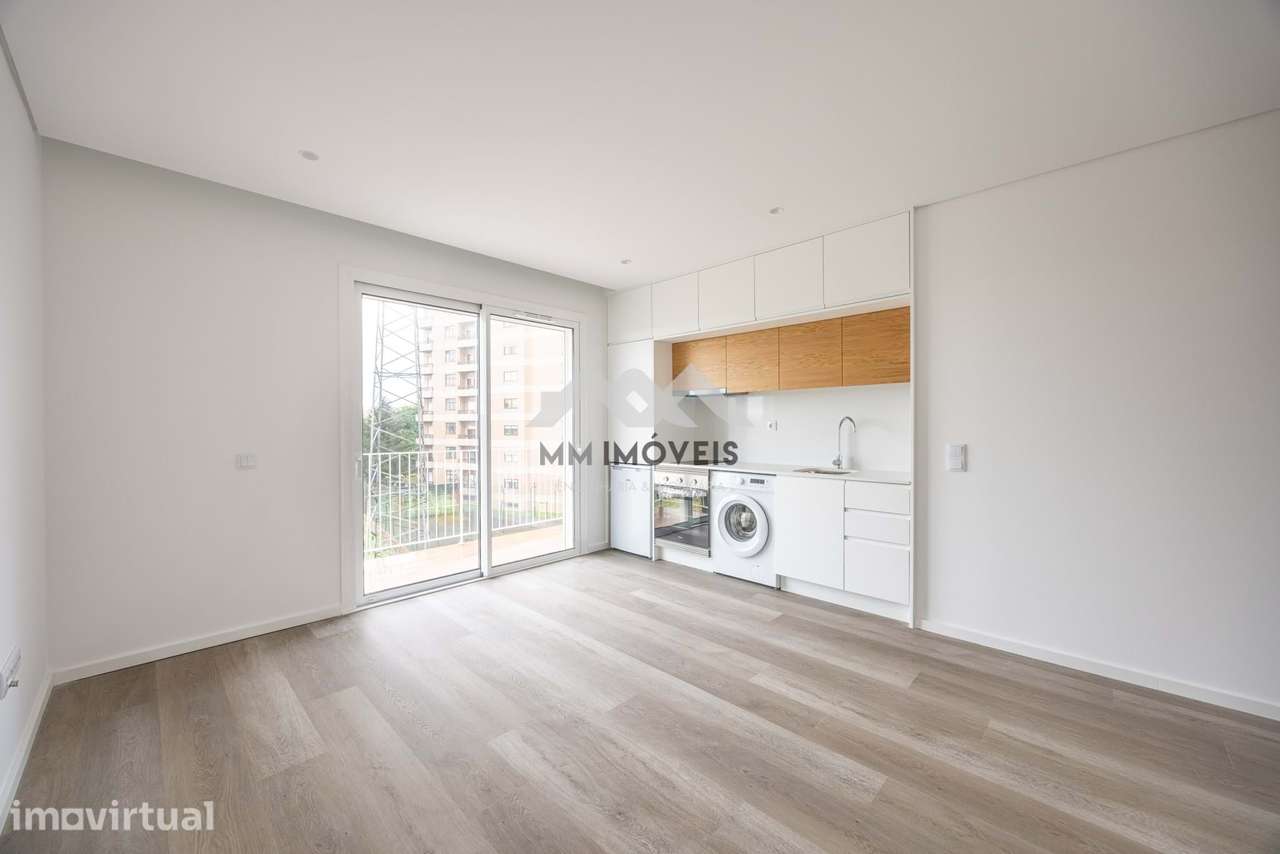 Apartamento T0 | Rio Tinto | Elevador | Varanda | Garagem | Pronto a E - Grande imagem: 3/18