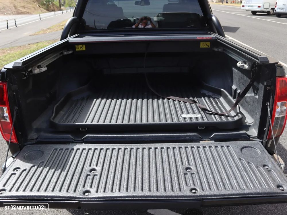 Nissan Navara 3.0 dCi V6 CD LE AT 4WD - 19