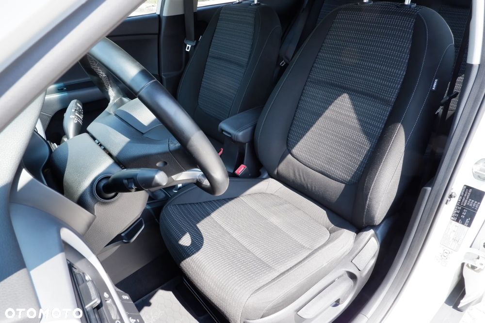 Kia Stonic 1.4 L - 29