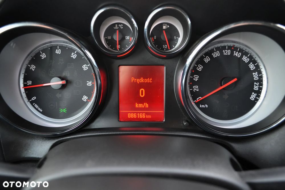 Opel Astra IV 1.4 T Executive S&S EU6 - 40