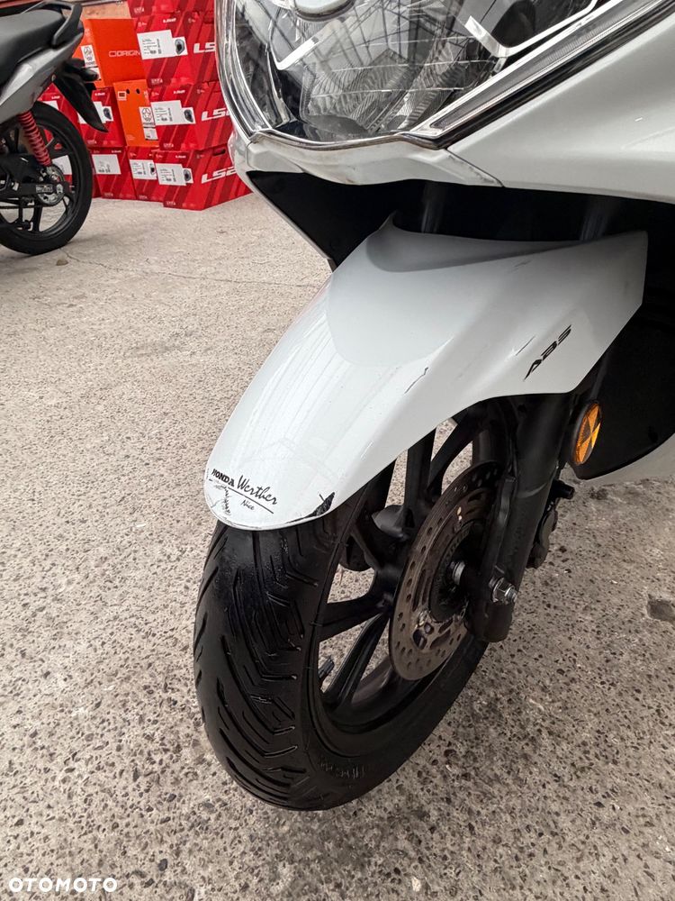 Honda PCX - 13