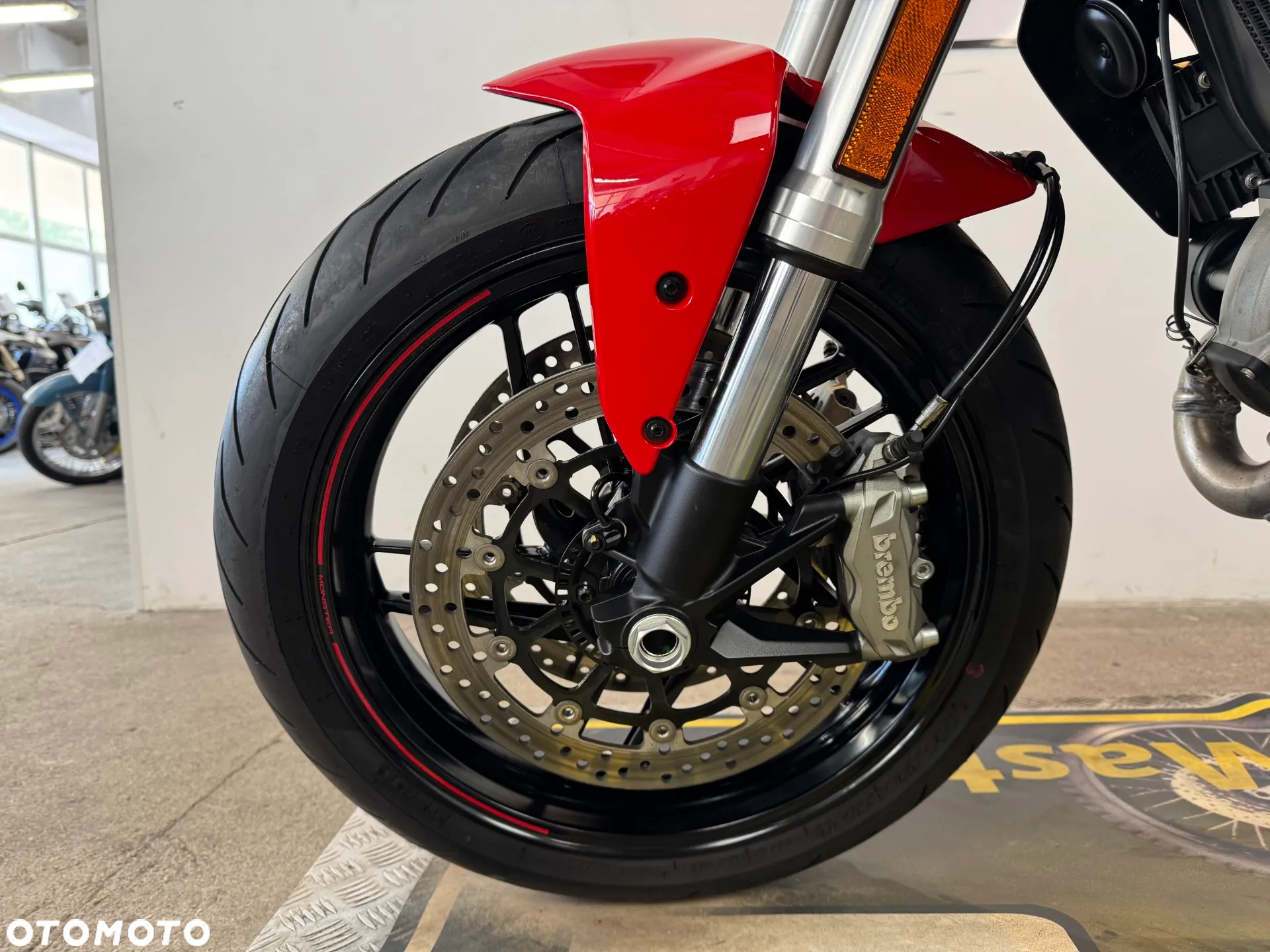 Ducati Monster - 18