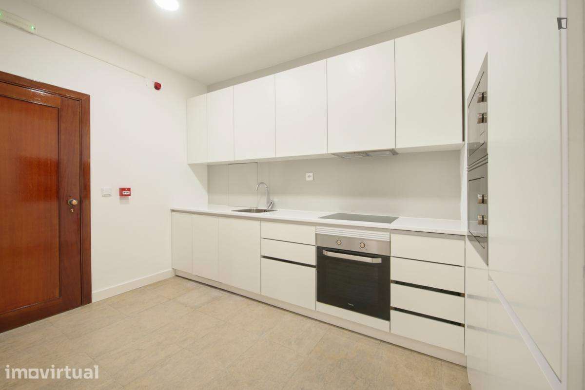 Quarto - localizado em Olaias Lisbon - Grande imagem: 4/43