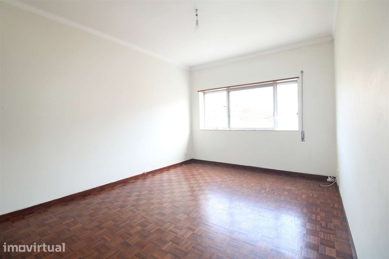 Apartamento T2 com aparcamento - Grande imagem: 4/8