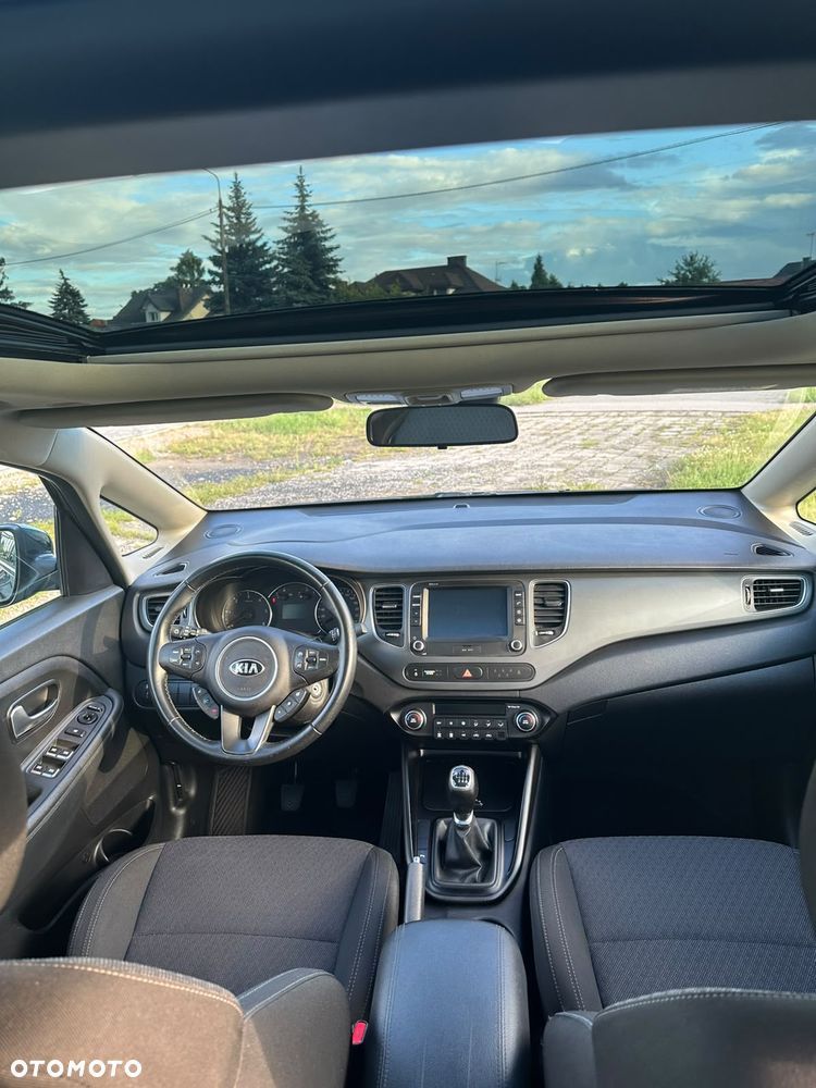 Kia Carens 1.7 CRDi 115 Dream Team Edition - 13