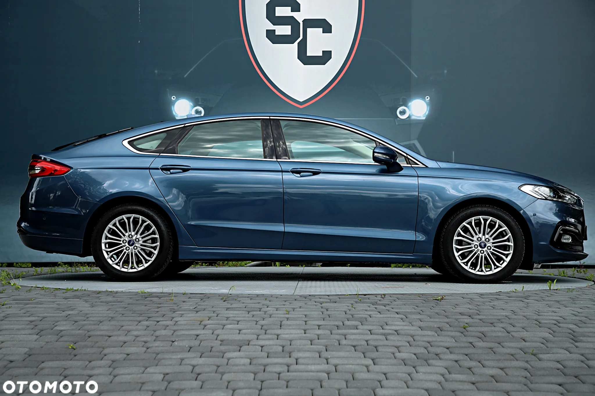 Ford Mondeo 2.0 EcoBlue Titanium - 11