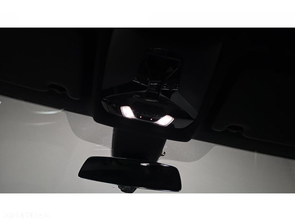BMW Seria 1 118i - 33