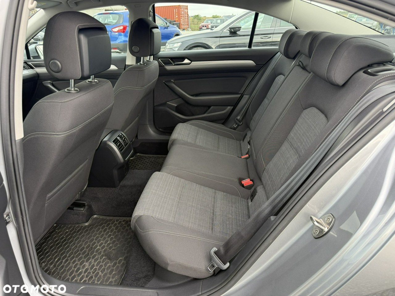 Volkswagen Passat 2.0 TDI EVO Business - 14