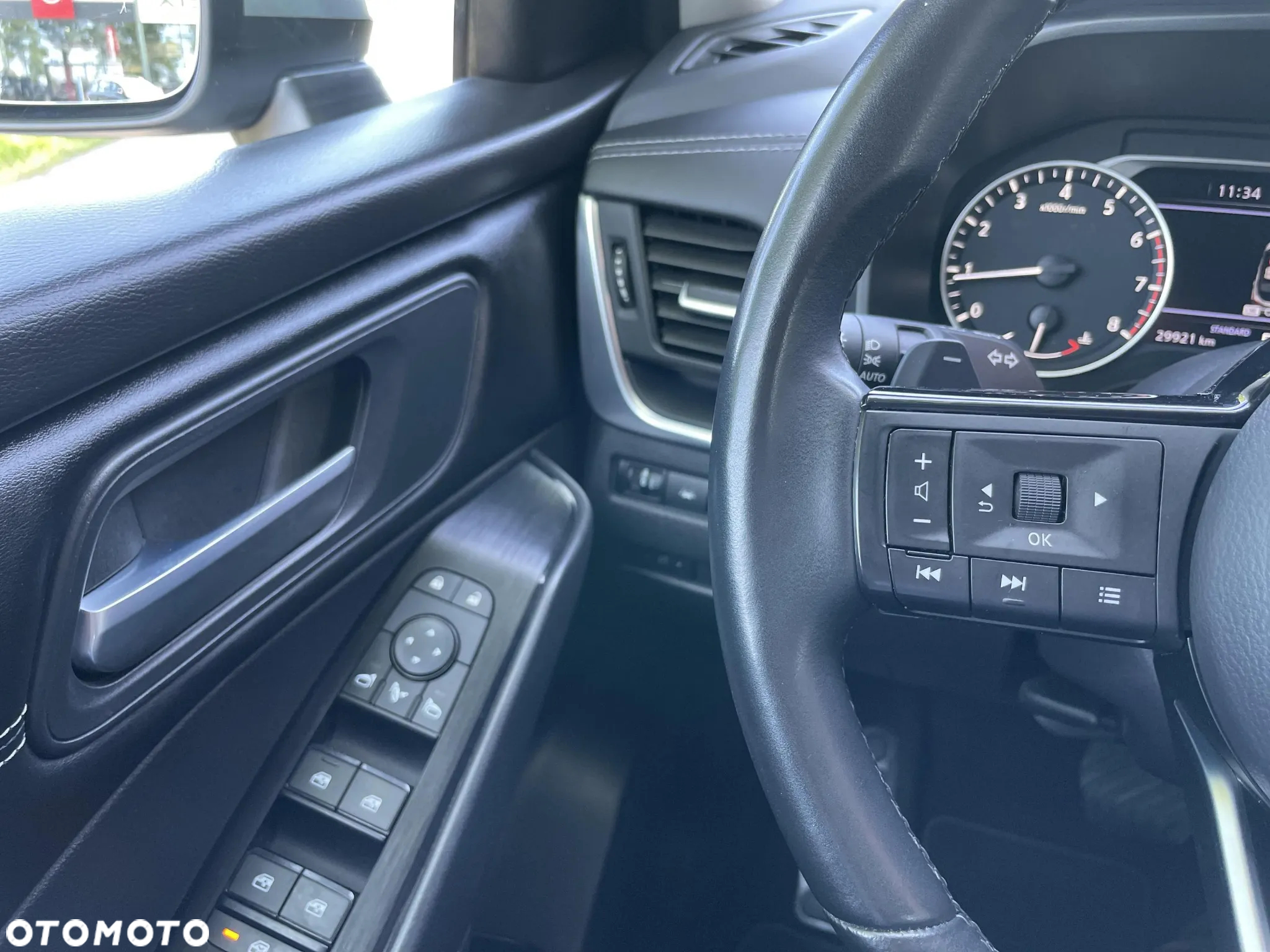 Nissan Qashqai 1.3 DIG-T mHEV N-Connecta Xtronic - 24