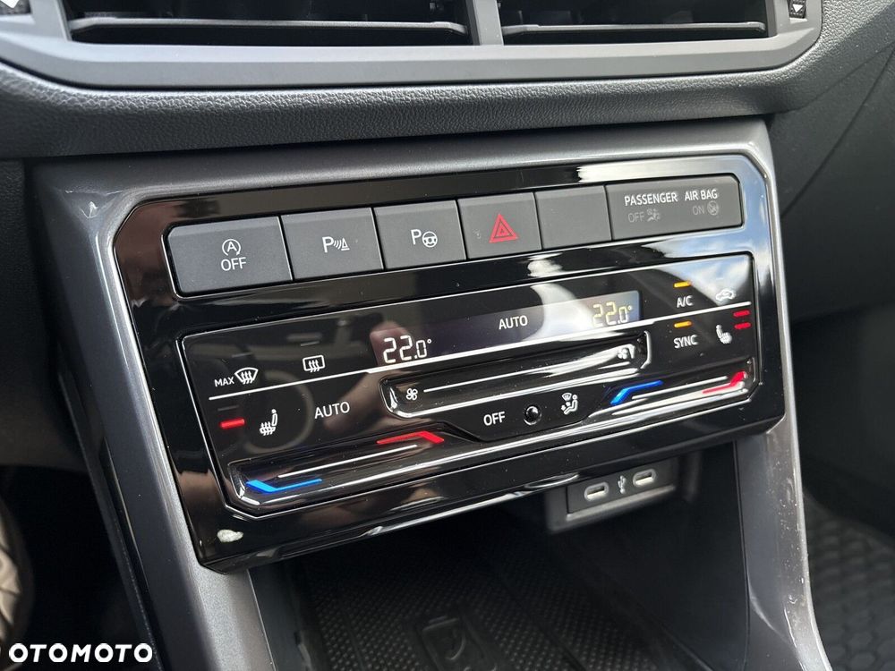 Volkswagen T-Cross 1.5 TSI ACT Style DSG - 25