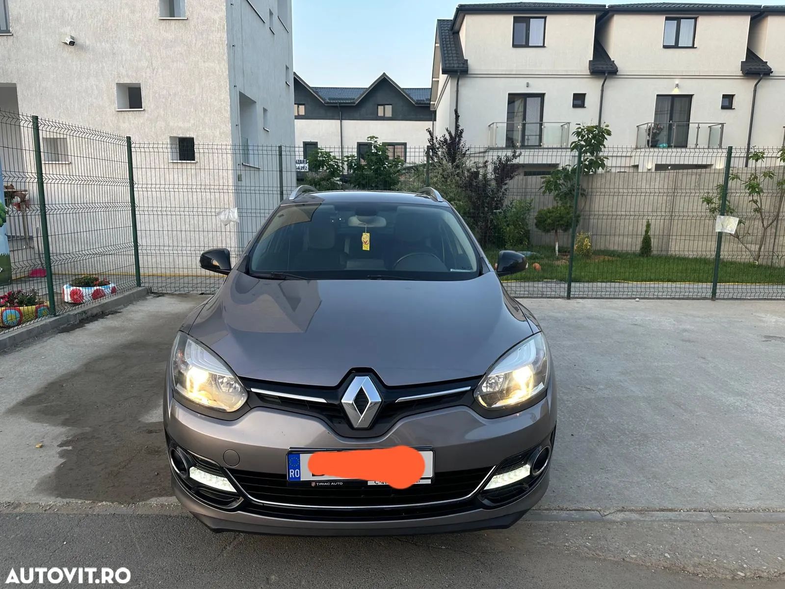 Renault Megane ENERGY TCe 130 BOSE EDITION - 1