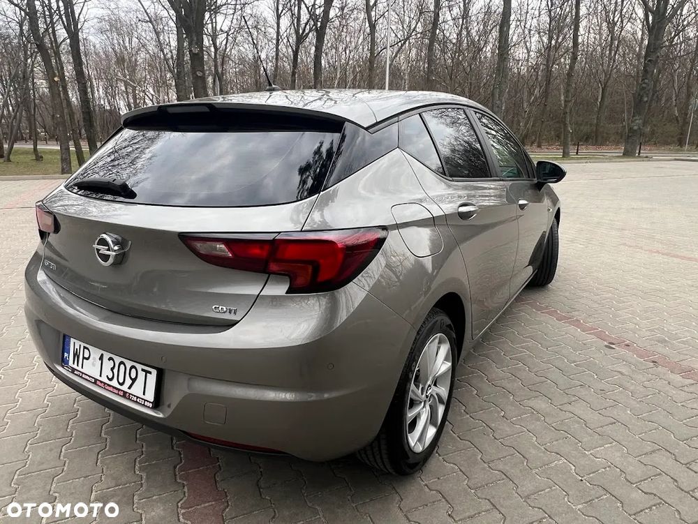 Opel Astra IV 1.6 CDTI Enjoy - 3