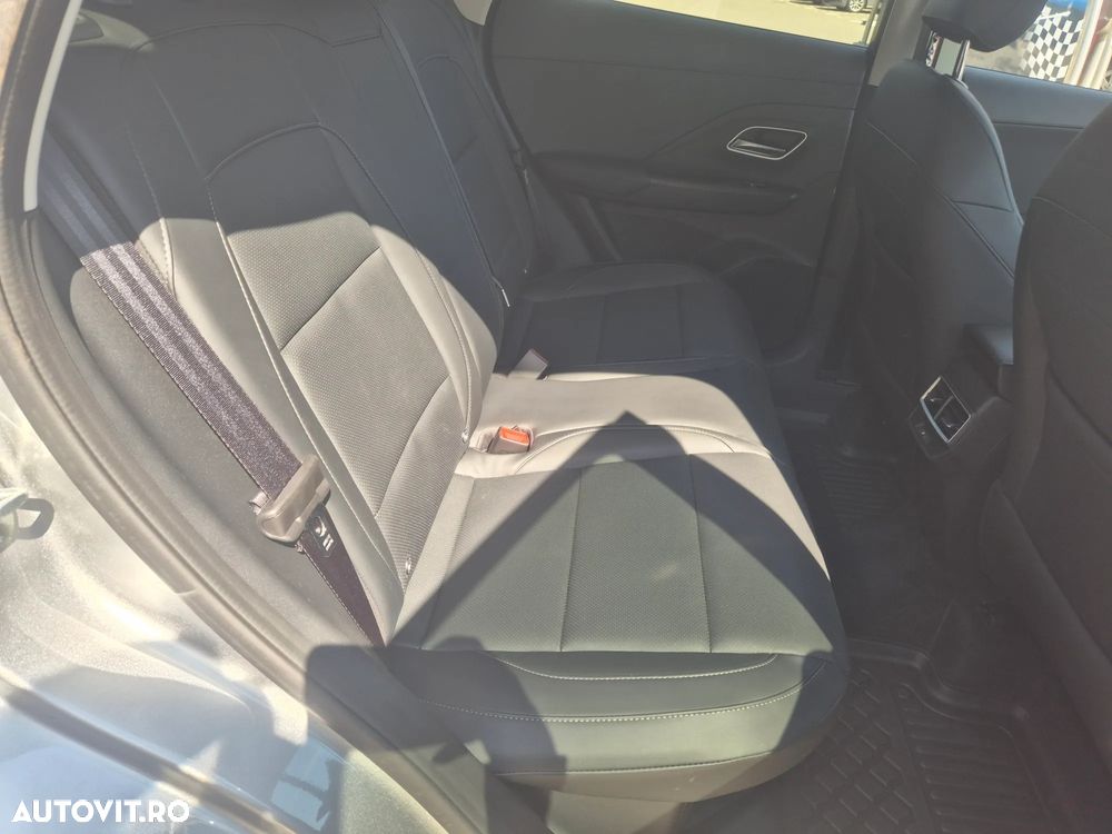 MG ZS HEV 1.5 GSI AT Exclusive - 10