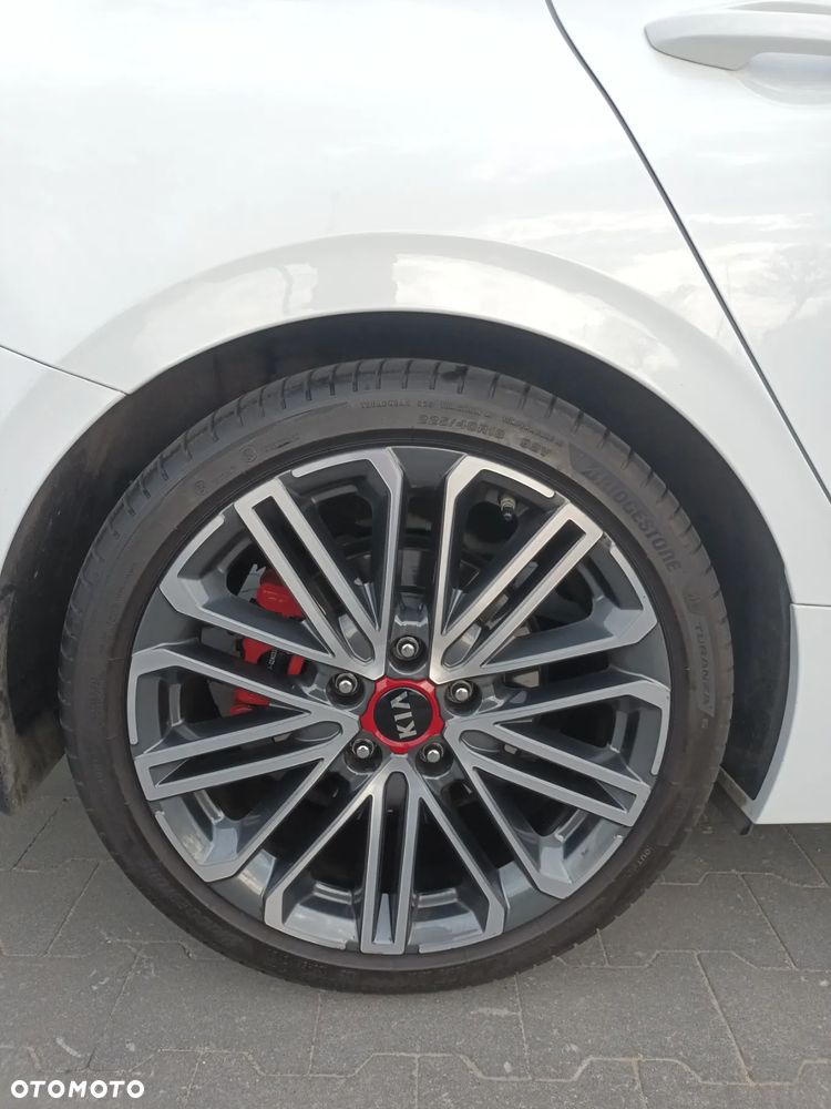 Kia ProCeed 1.6 T-GDI GT DCT - 15