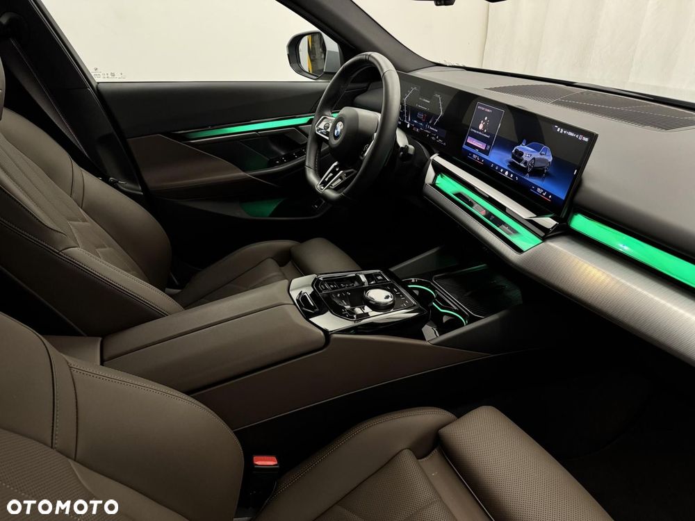 BMW Seria 5 - 23