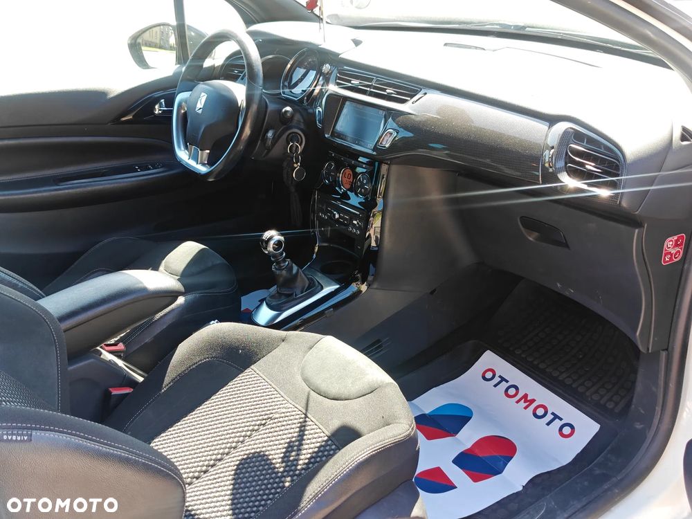 Citroën DS3 THP 155 Red Edition - 6