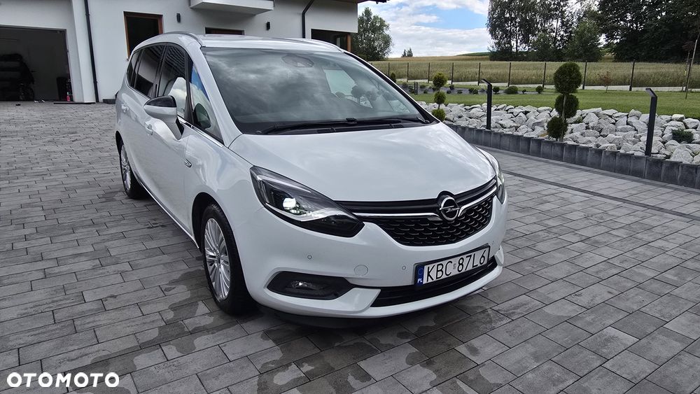 Opel Zafira - 1