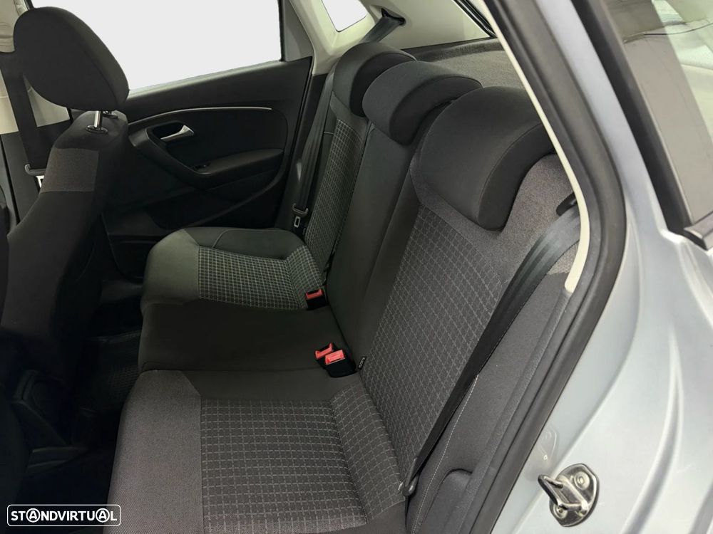 VW Polo 1.4 TDi BlueMotion - 12