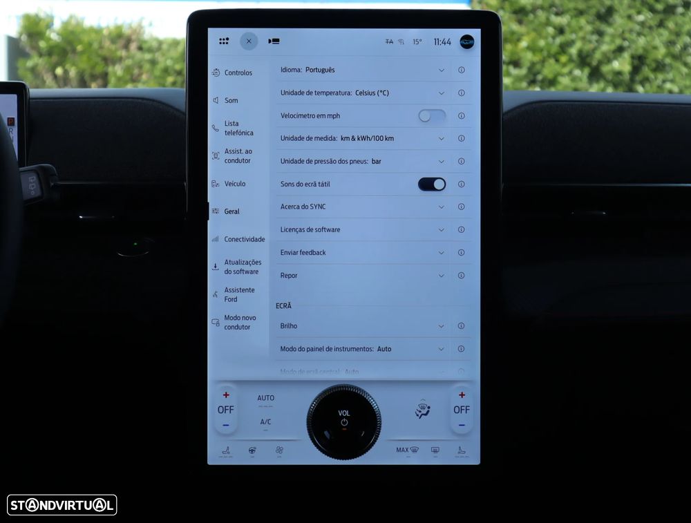 Ford Mustang Mach-E AWD PREMIUM - 55