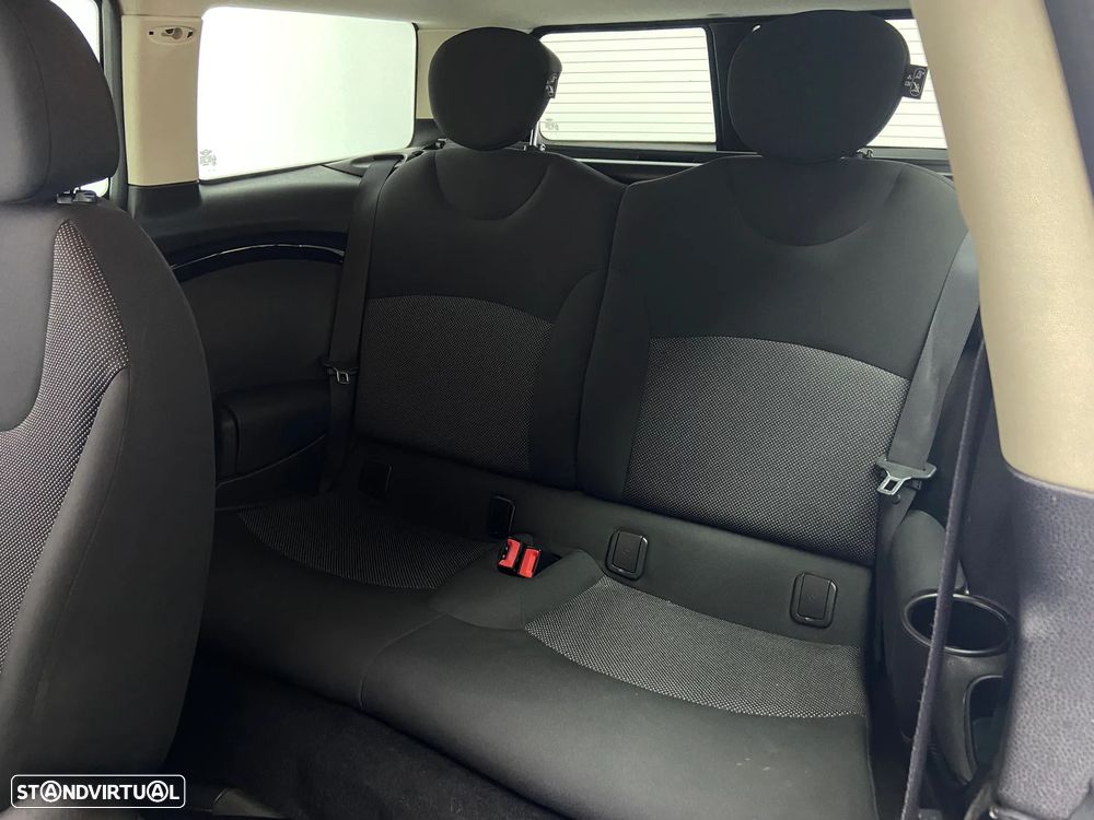 MINI Clubman One D - 12