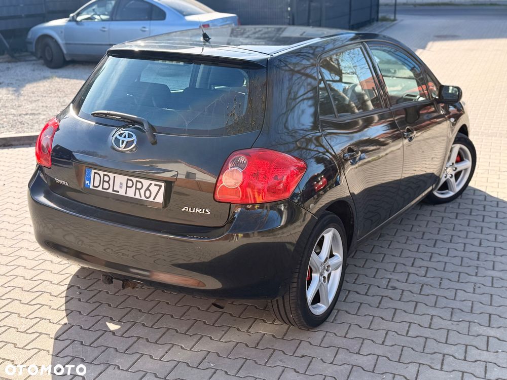 Toyota Auris 2.0 D-4D Premium - 4