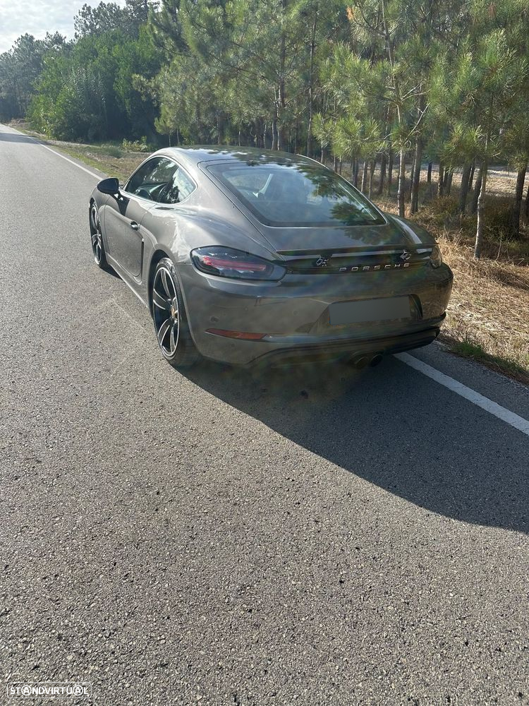 Porsche 718 Cayman - 4