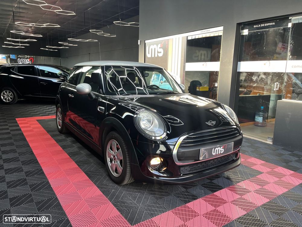MINI 3 Portas One D - 1