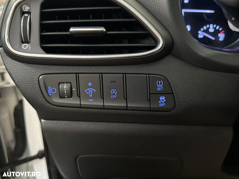 Hyundai i30 - 15