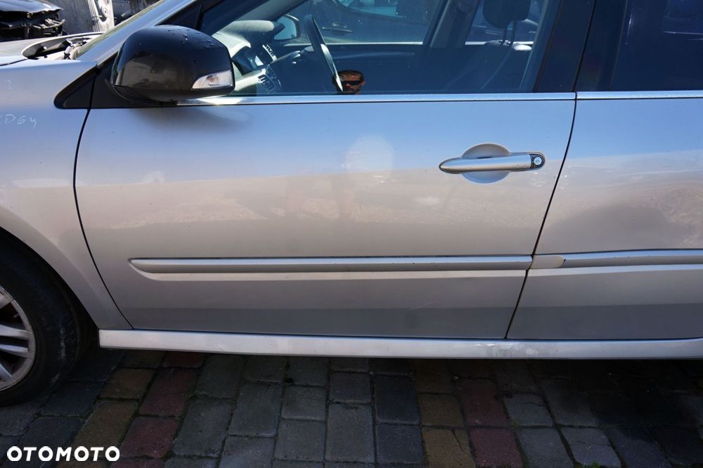DRZWI PRZEDNIE LEWE LAGUNA III PH1 KOMBI TED69  SREBRNY RENAULT 2007-2012 - 2