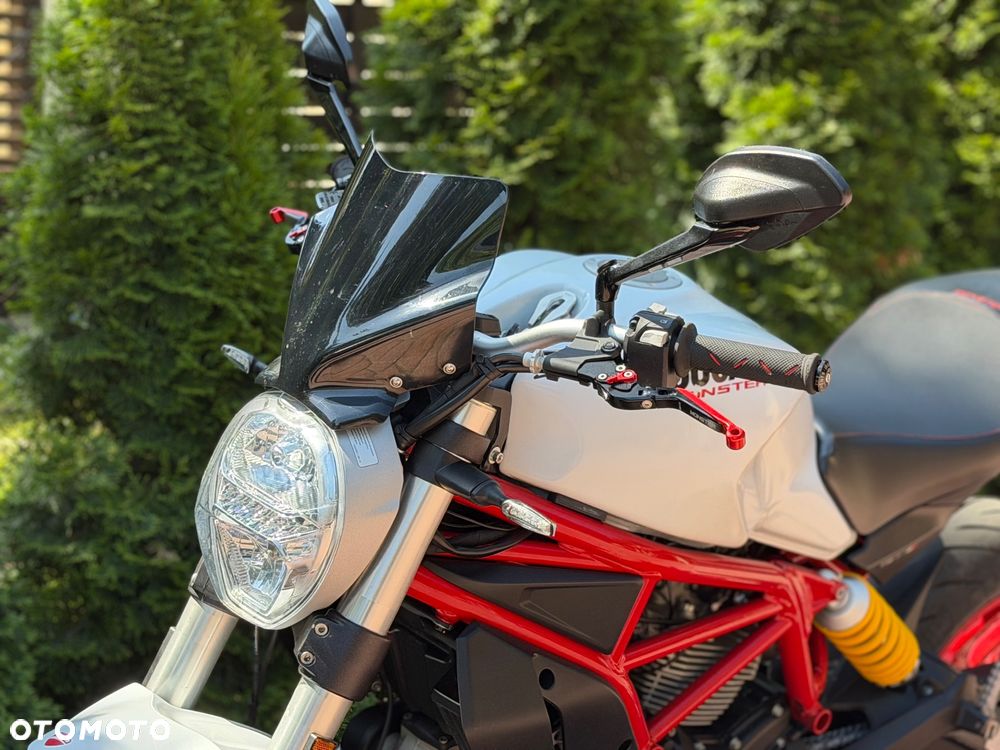 Ducati Monster - 18