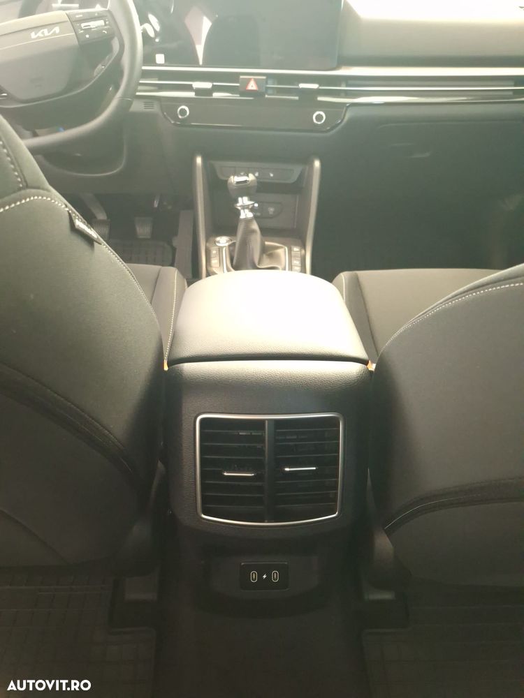 Kia Sportage 1.6 T-GDI 6MT 4x2 Urban - 8