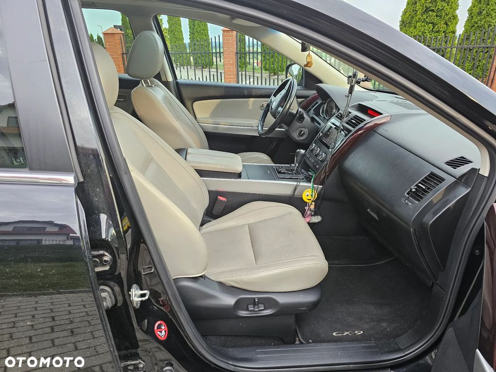 Mazda CX-9 - 10