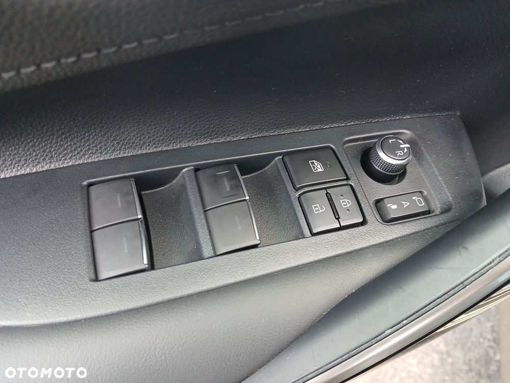 Toyota Corolla 1.8 Hybrid Executive - 41
