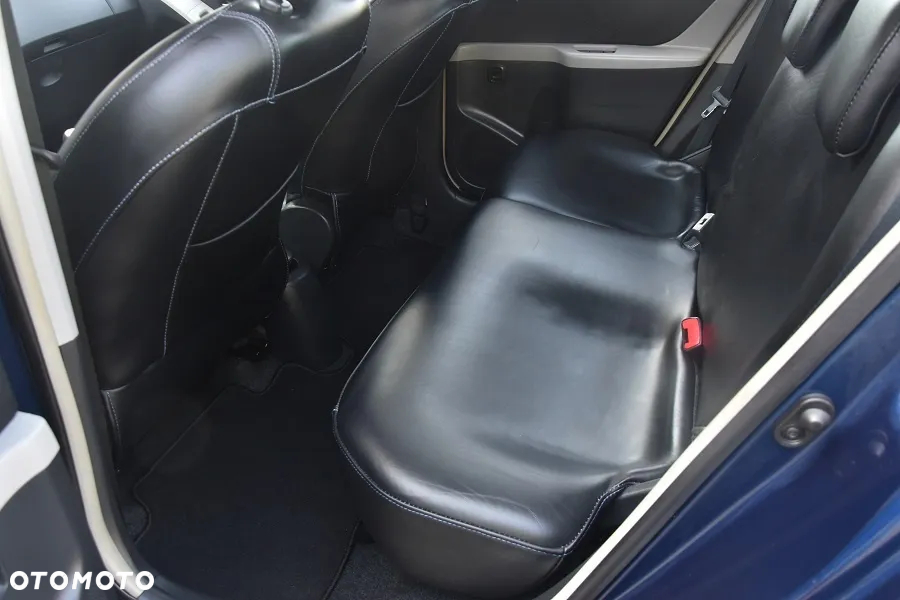 Toyota Yaris 1.33 Selection Platinum - 13