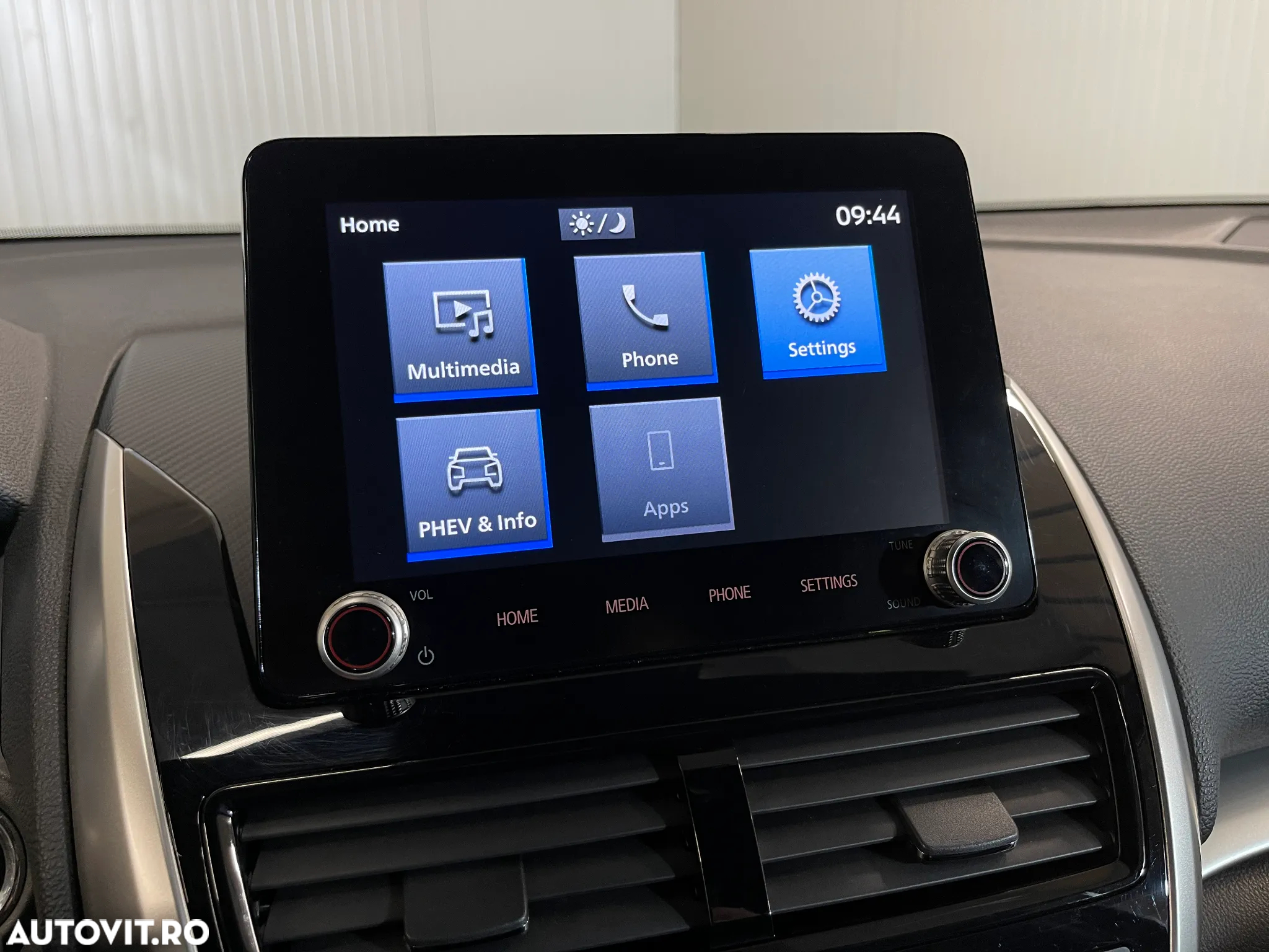 Mitsubishi Eclipse-Cross Plug-In Hybrid 4WD Plus Select - 14