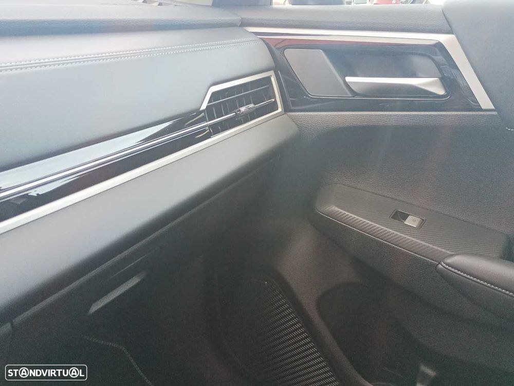 Mitsubishi Outlander 2.4 PHEV Intense - 16