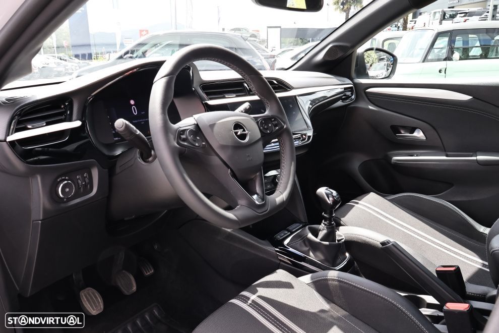 Opel Corsa 1.2 T GS - 15
