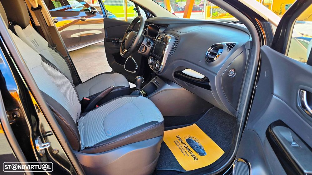 Renault Captur 1.2 TCe Exclusive EDC - 11