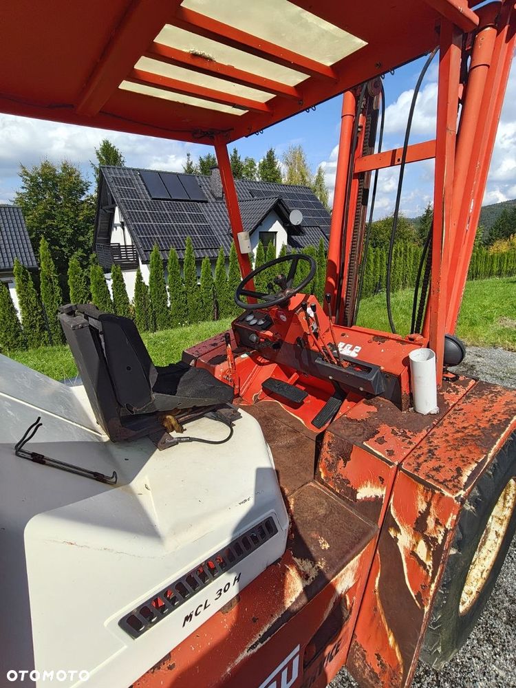 Manitou MCL 30 H - 13