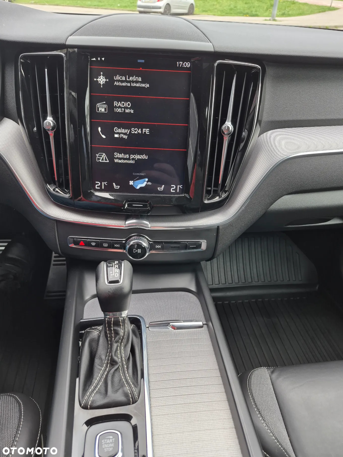 Volvo XC 60 D4 R-Design - 16
