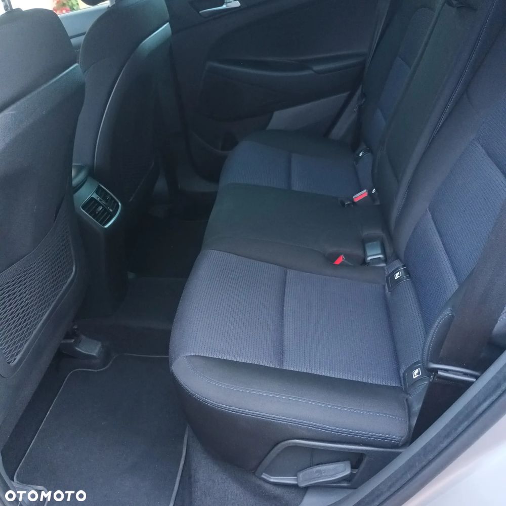 Hyundai Tucson blue 1.7 CRDi 2WD Advantage - 18