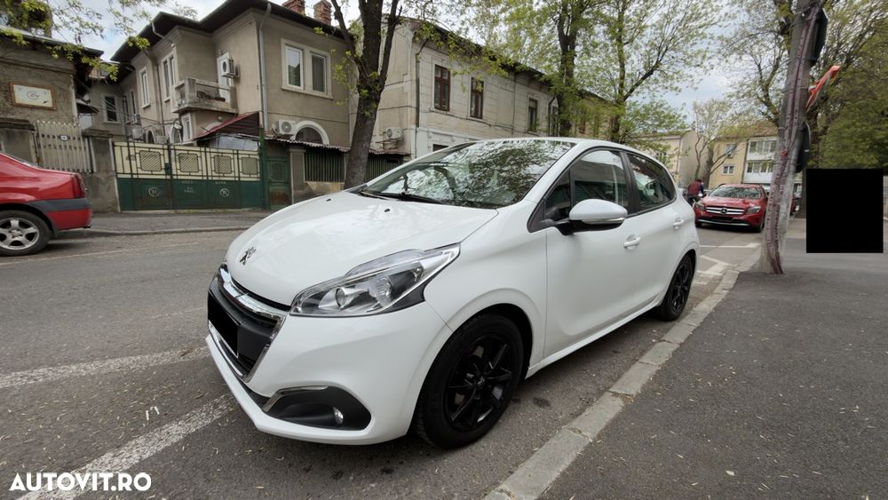 Peugeot 208 - 7