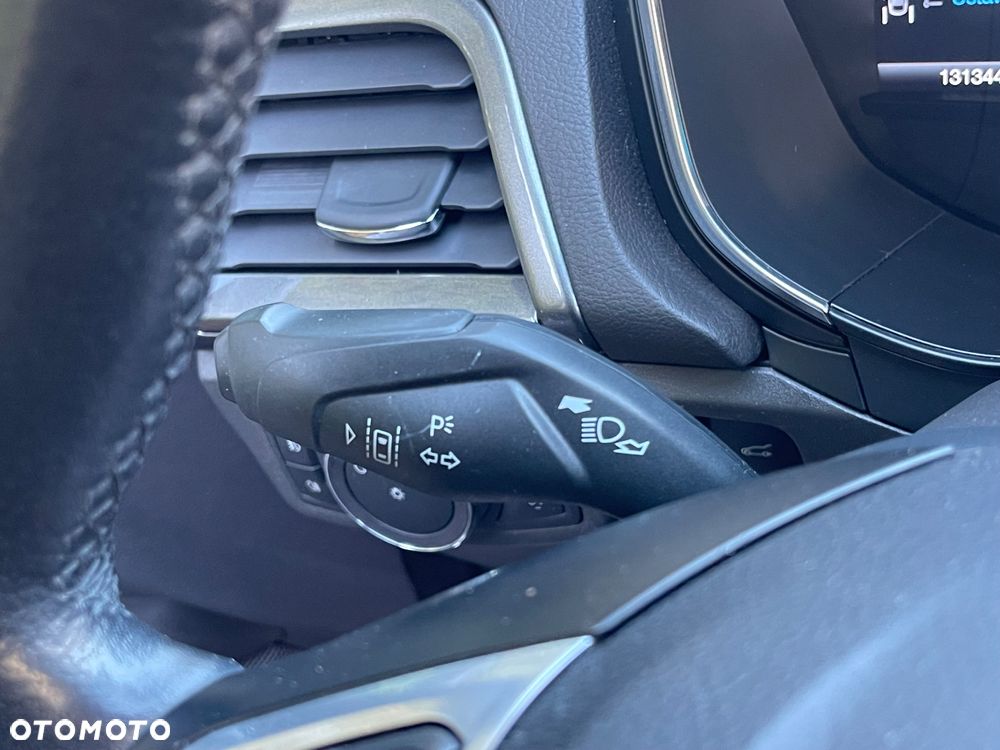 Ford Mondeo 2.0 Hybrid Titanium - 27