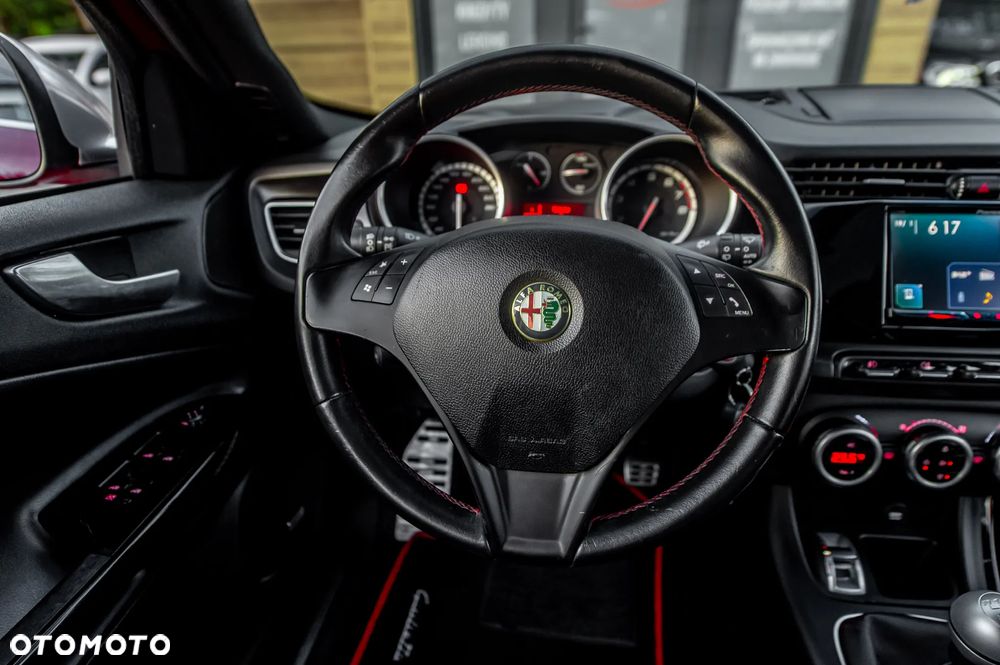 Alfa Romeo Giulietta 1.8 TBi 16V Quadrifoglio Verde - 23