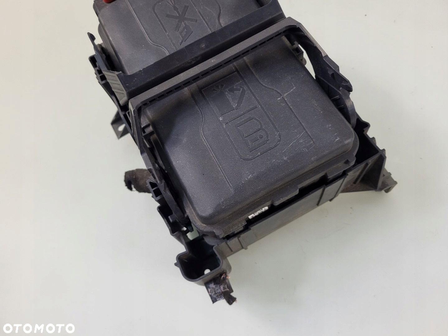 skrzynka bezpieczników moduł 2.0 cdti OPEL INSIGNIA B 39116627 - 3