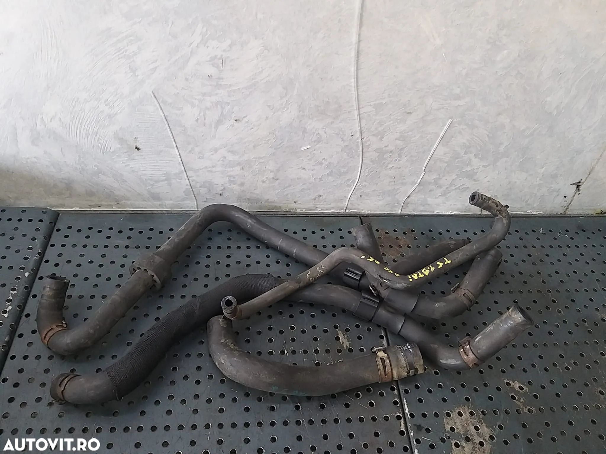 Set furtunuri apa 1.9 tdi vw transporter t5 - 1