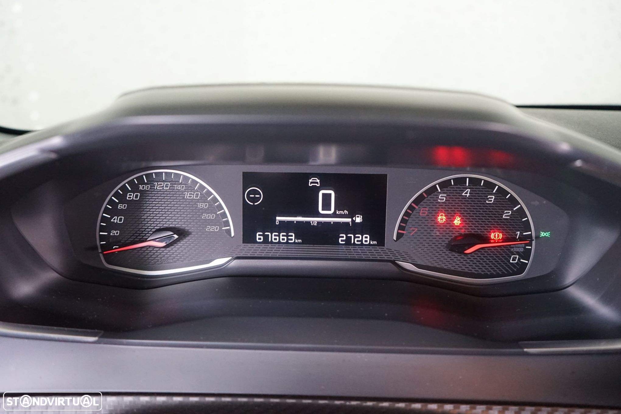 Peugeot 208 1.2 PureTech Allure - 26