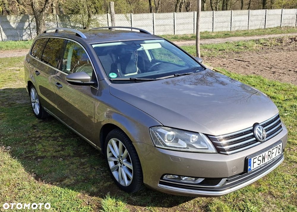 Volkswagen Passat 2.0 TDI DPF DSG Comfortline - 1